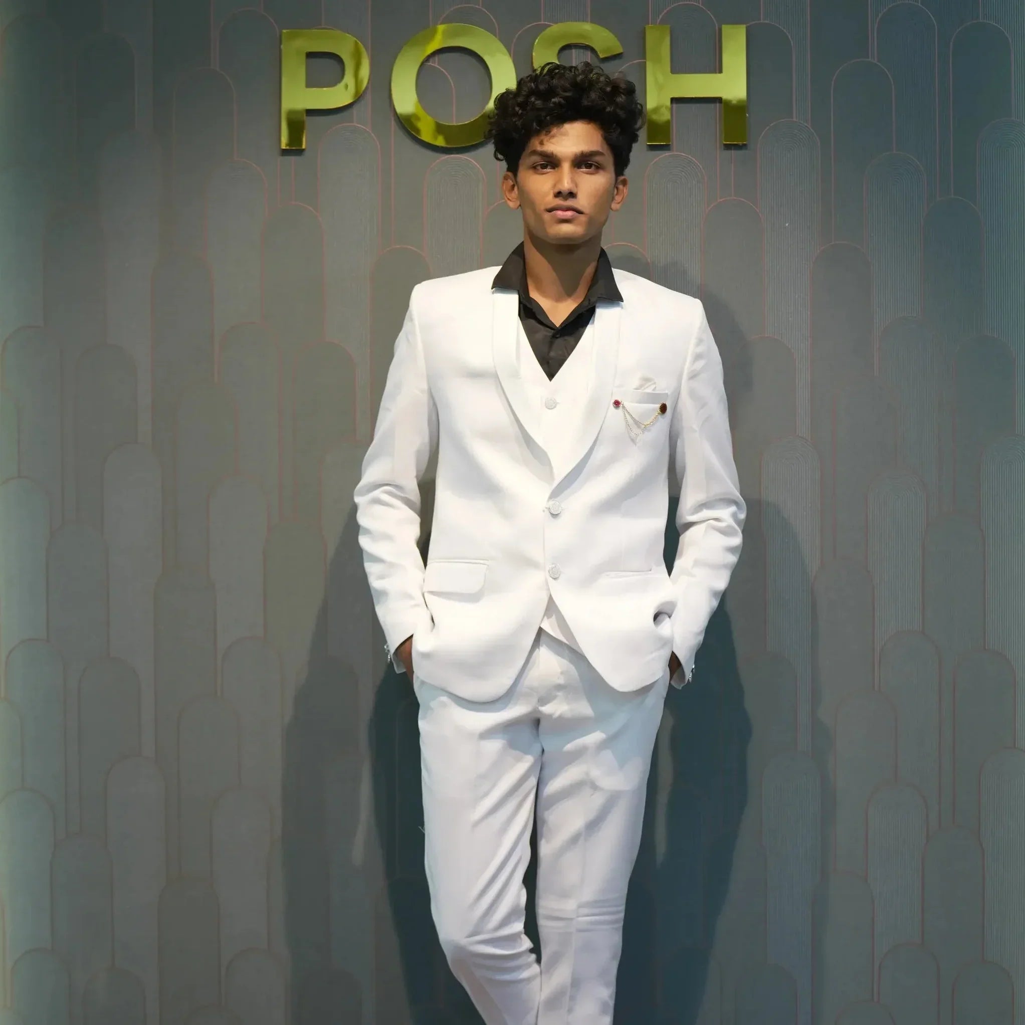 White Three-Piece Groom Suit – Wedding dress rental in calicut