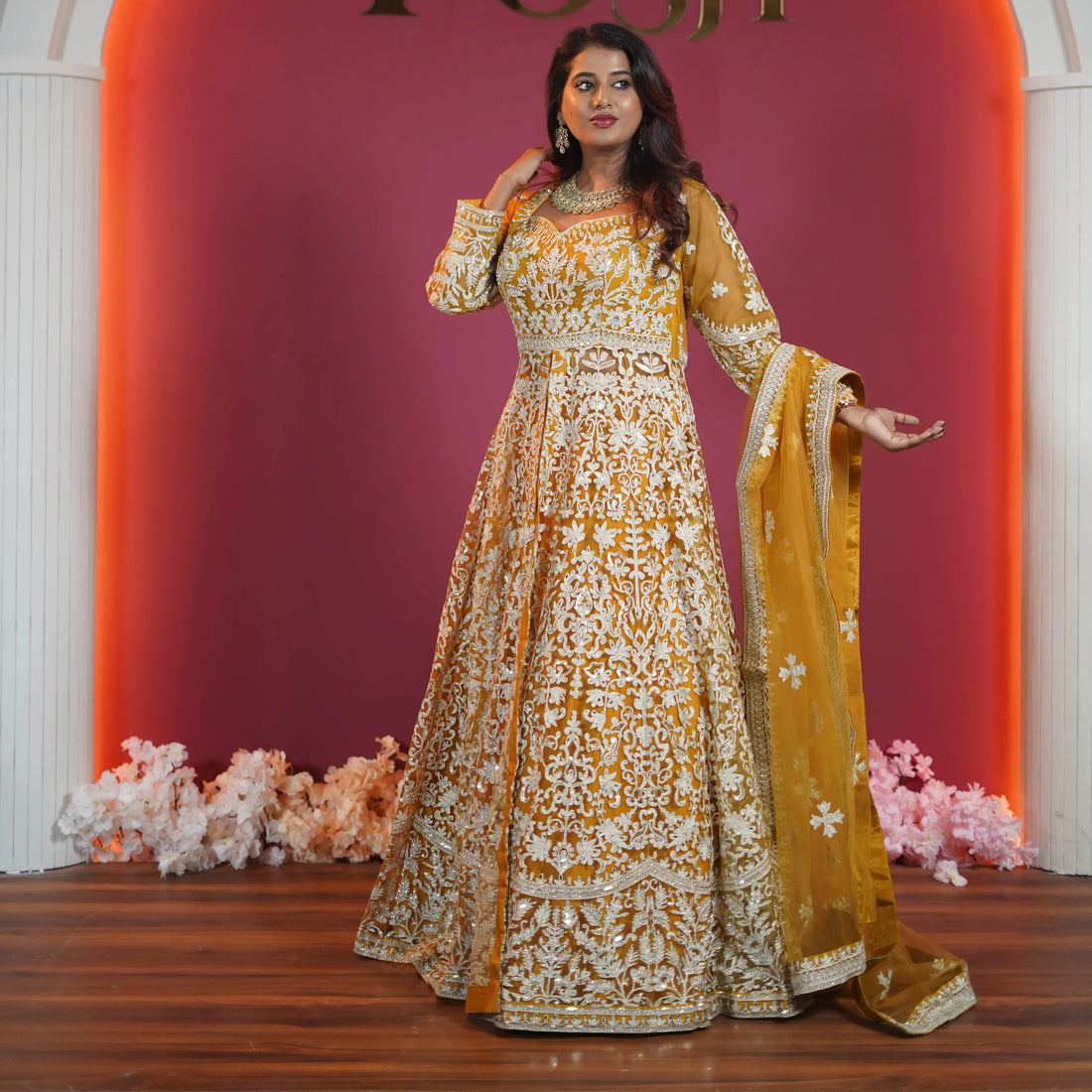 Wedding Dress Rental in Thrissur, Kottayam & Palakkad