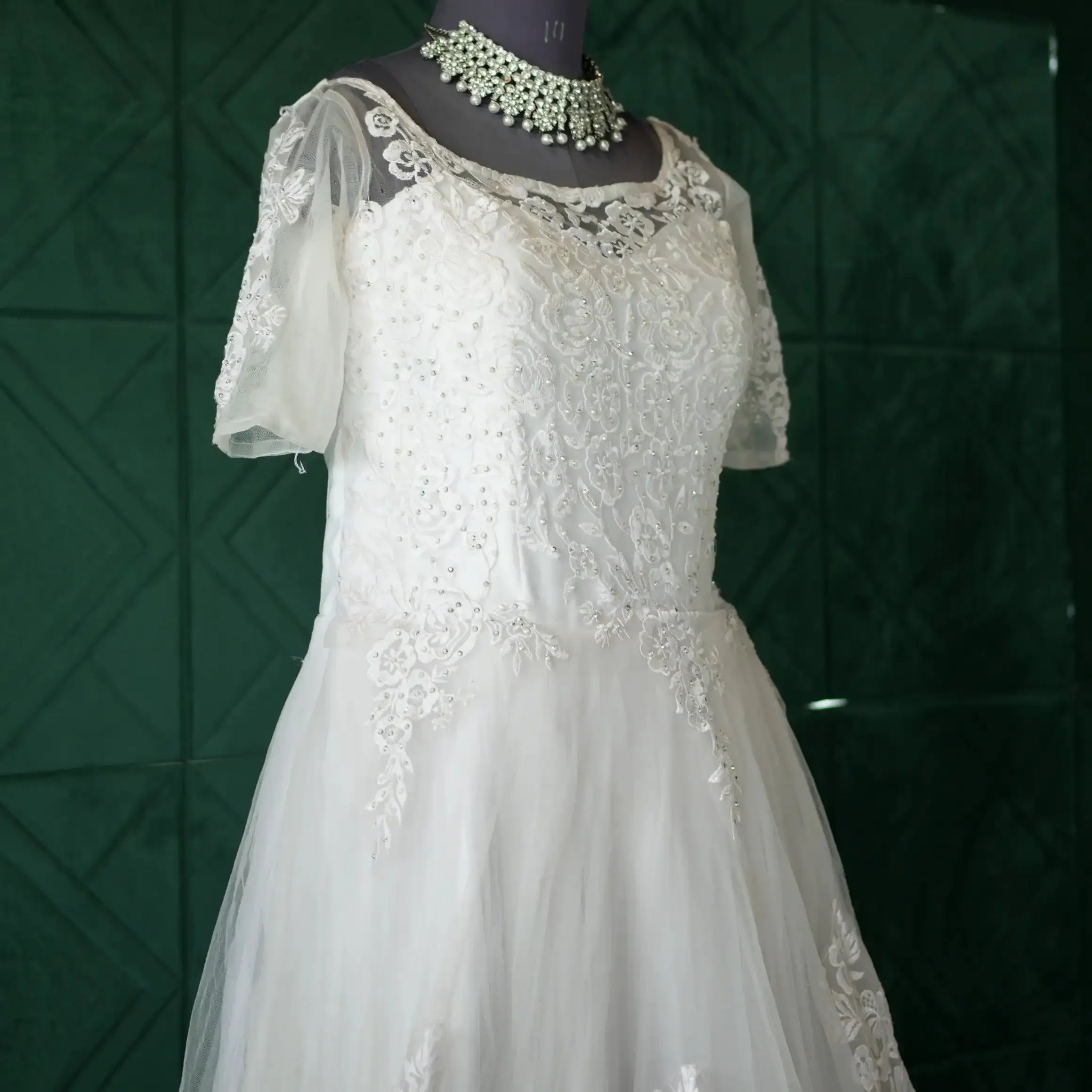 designer bridal gown rental in kerala