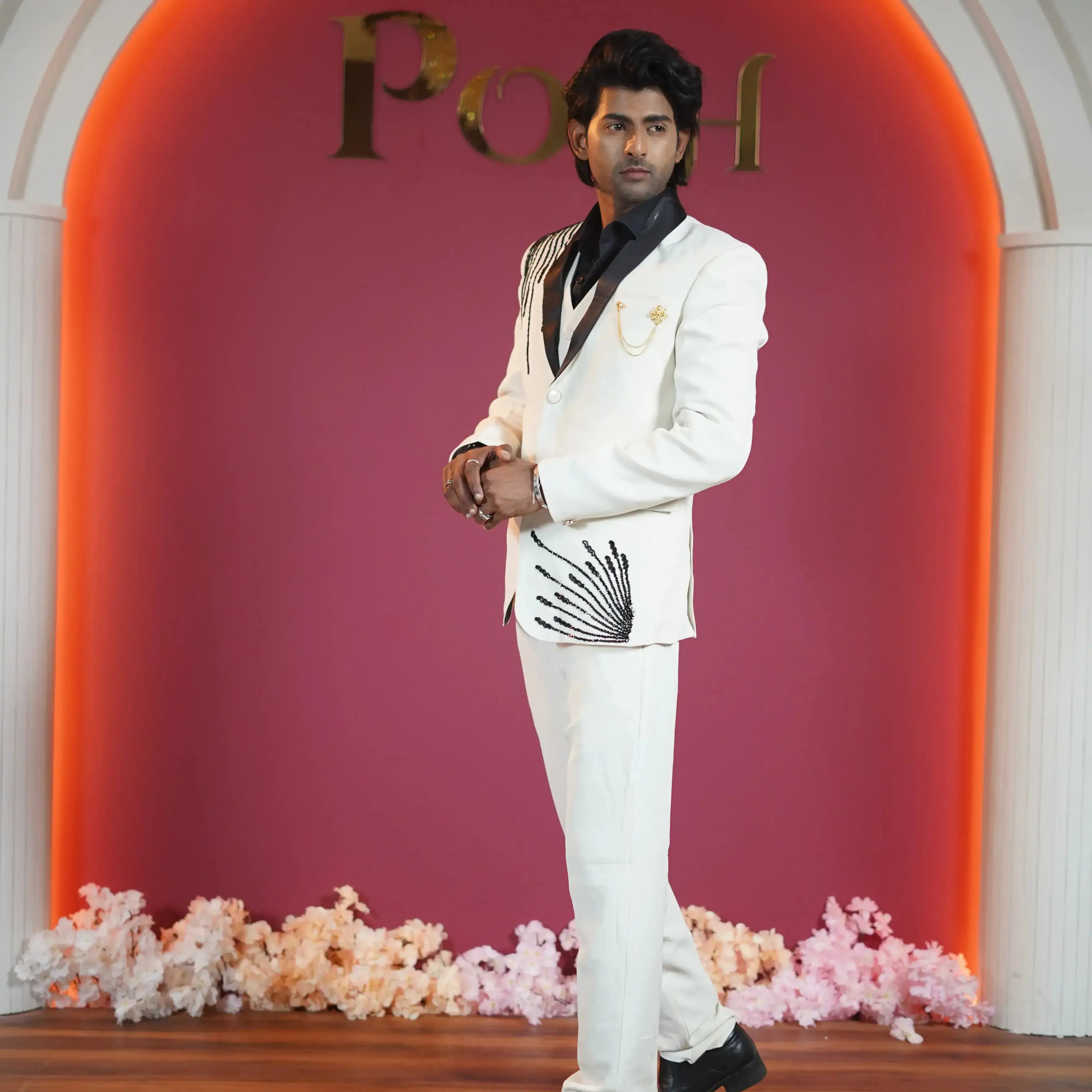 white wedding tuxedo for groom rental